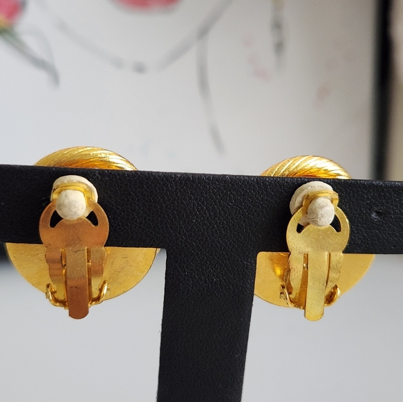 CHANEL Pearl Rhinestone Gold Tone Earrings - Picture 5 of 8